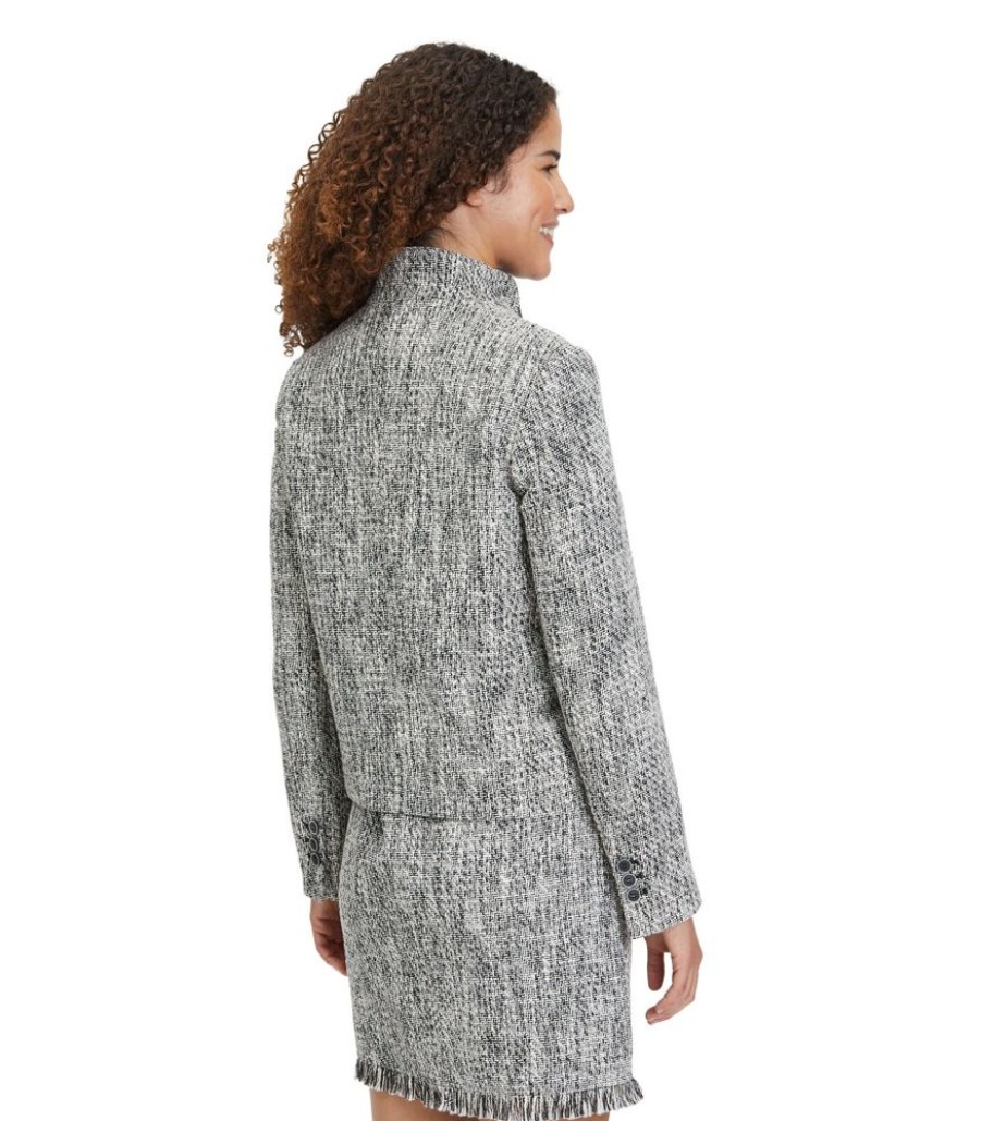 Femmes Betty & Co Maatpakken & Blazers | Korte Blazer Met Knopen