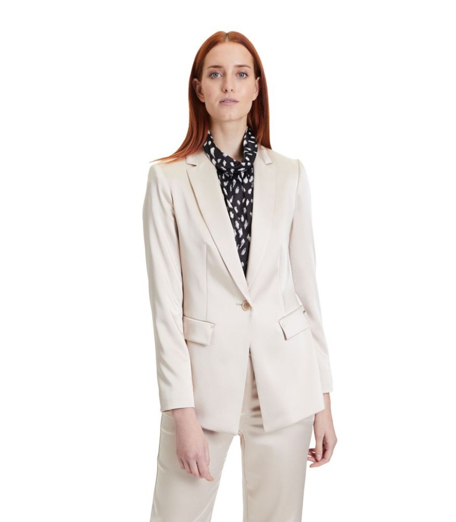 Femmes Betty & Co Maatpakken & Blazers | Zakelijke Blazer Met Opgestikte Zakken